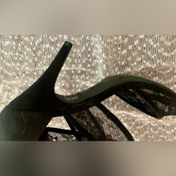 FIONI Clothing Black Lace Heels Payless  Shoes NWOT - Size 8 - Picture 7 of 11